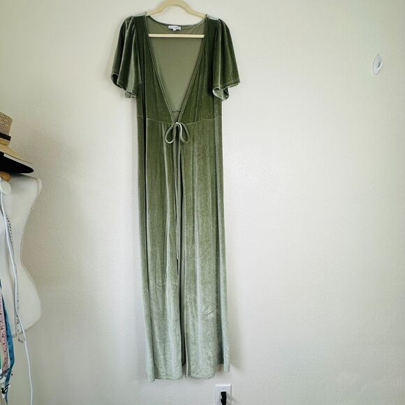 Baltic Born Light Sage Green Velour Short Flutter Sleeve Maxi Wrap Dress XS - Picture 3 of 16
